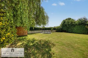 Private Rear Garden- click for photo gallery